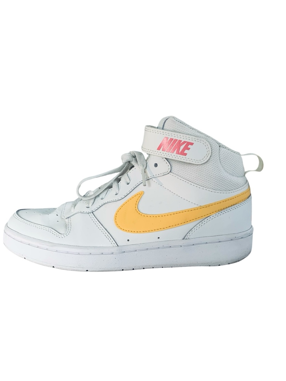 🔥SALE🔥NIKE MID-TOP COURT BOROUGH SNEAKERS. WOMENS SIZE 8. GREAT CONDITION! - Picture 1 of 7